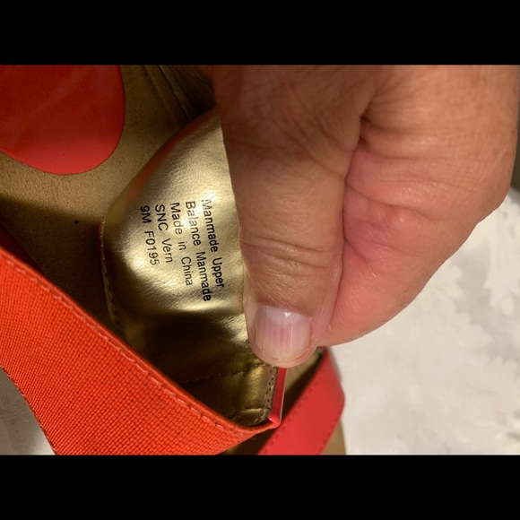 Coral Wedge sandals with Cork Sole Size 9 - Picture 4 of 4